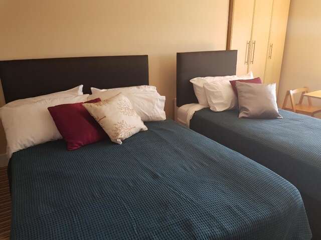 Отели типа «постель и завтрак» KGT House Дублин-17